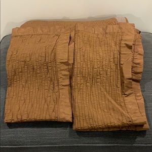 Silk duvet cover and 2 shams.